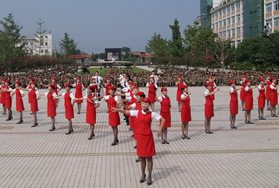 解析貴陽(yáng)航空專業(yè)學(xué)校空乘人員的主要職責(zé)