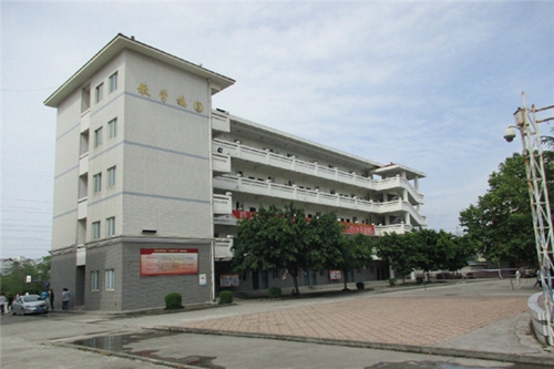 四川省綿陽職業(yè)技術(shù)學(xué)校圖片、照片