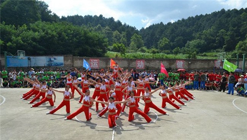 貴州鐵路技師學(xué)院(貴陽鐵路工程學(xué)校、貴陽鐵路高級(jí)技工學(xué)校)健美操比賽