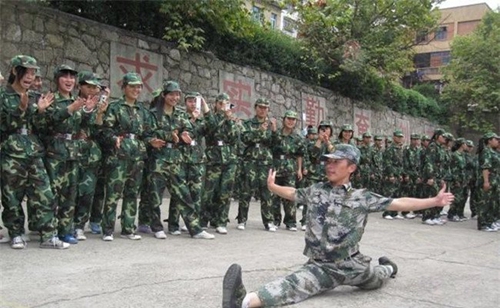 黔東南州國防學(xué)校武術(shù)表演