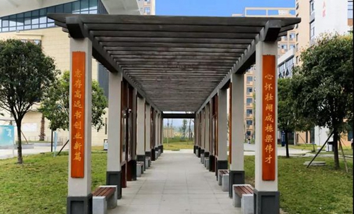 四川省志翔職業(yè)技術(shù)學(xué)校校園景色