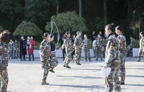 重慶海聯(lián)職業(yè)技術(shù)學(xué)院跳繩