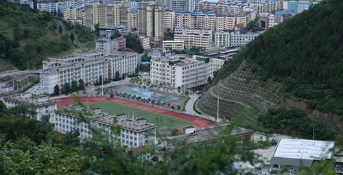 四川省廣元市朝天中學校園全景