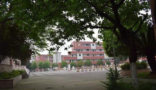 四川省蒲江縣壽安中學(xué)校園一角