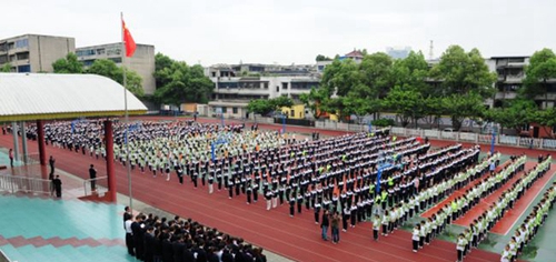 成都市新都區(qū)升庵中學(xué)師生每日誦讀