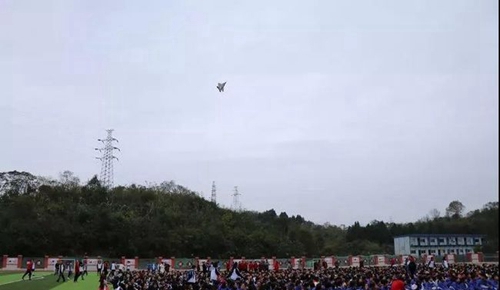 簡陽市實驗中學(xué)航模車模表演